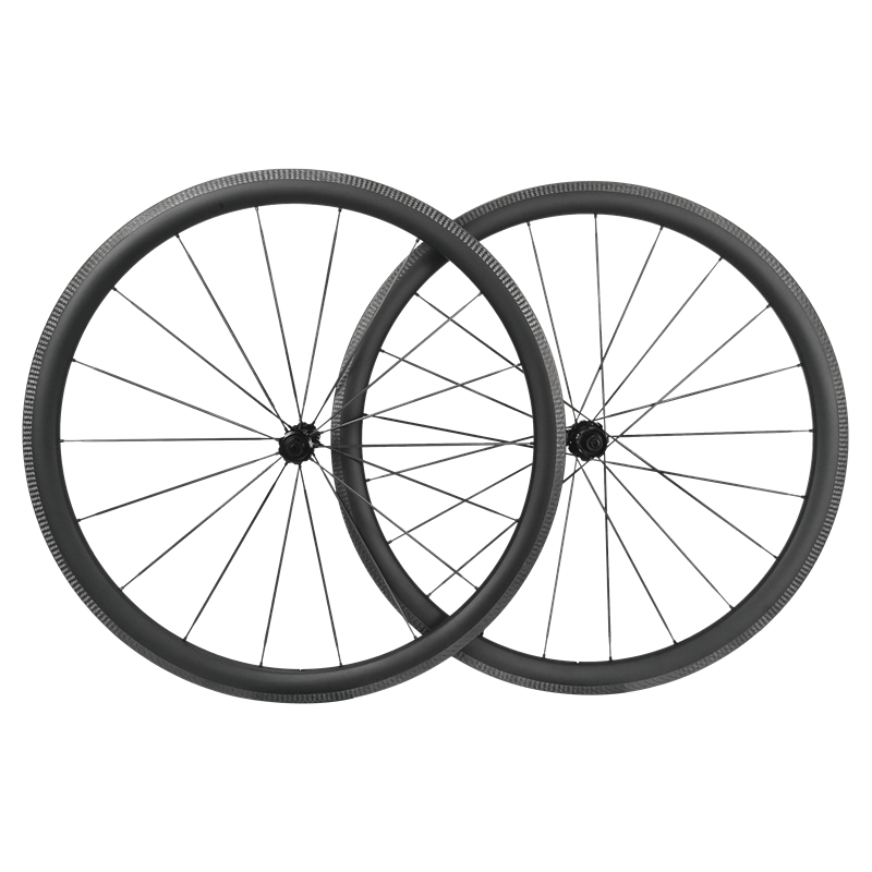 carbon spoke road wheel